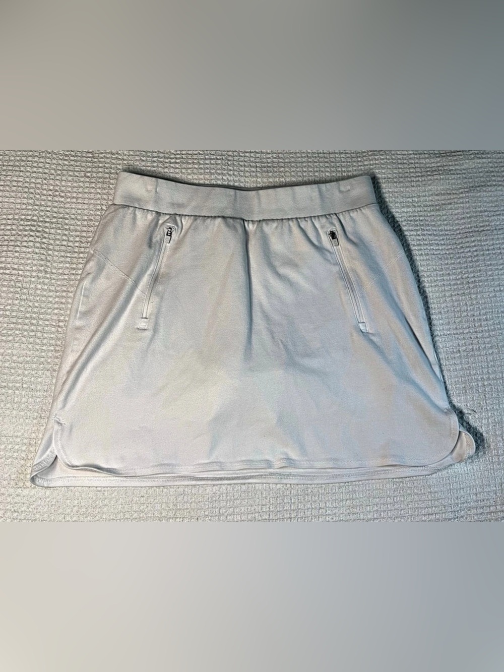 T by Talbots Mini Skirt in White Size Petite Medium